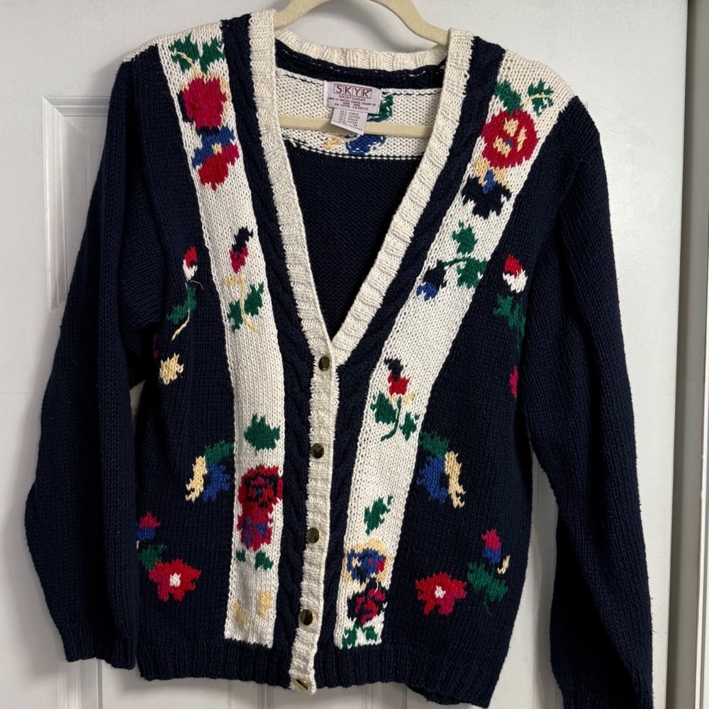 Vtg SKYR Sportswear Women's Sz M Blue Floral Embroidered Cardigan Sweater